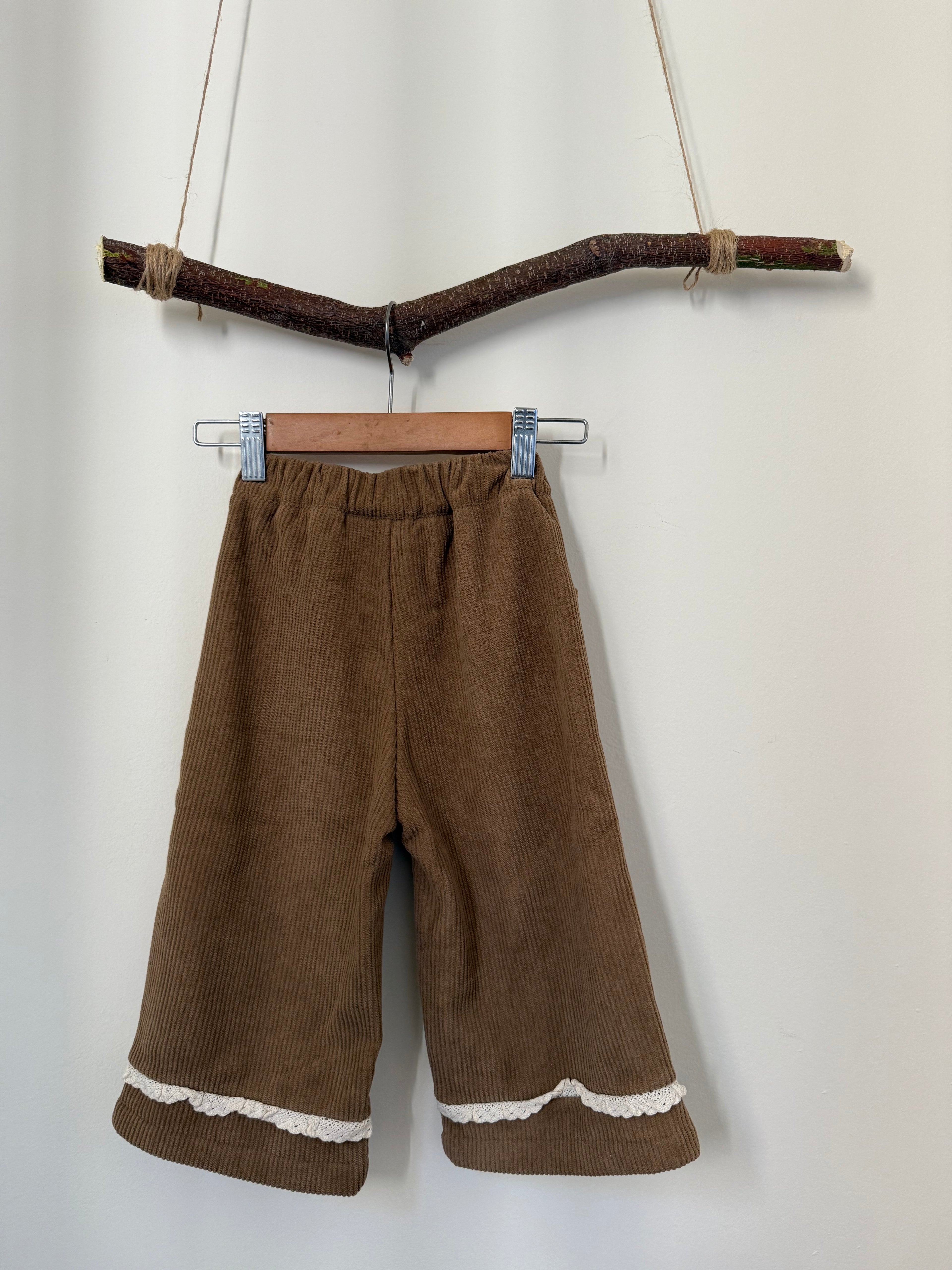 Fleece Girls' Pants with Ruffles & 3D Rabbit