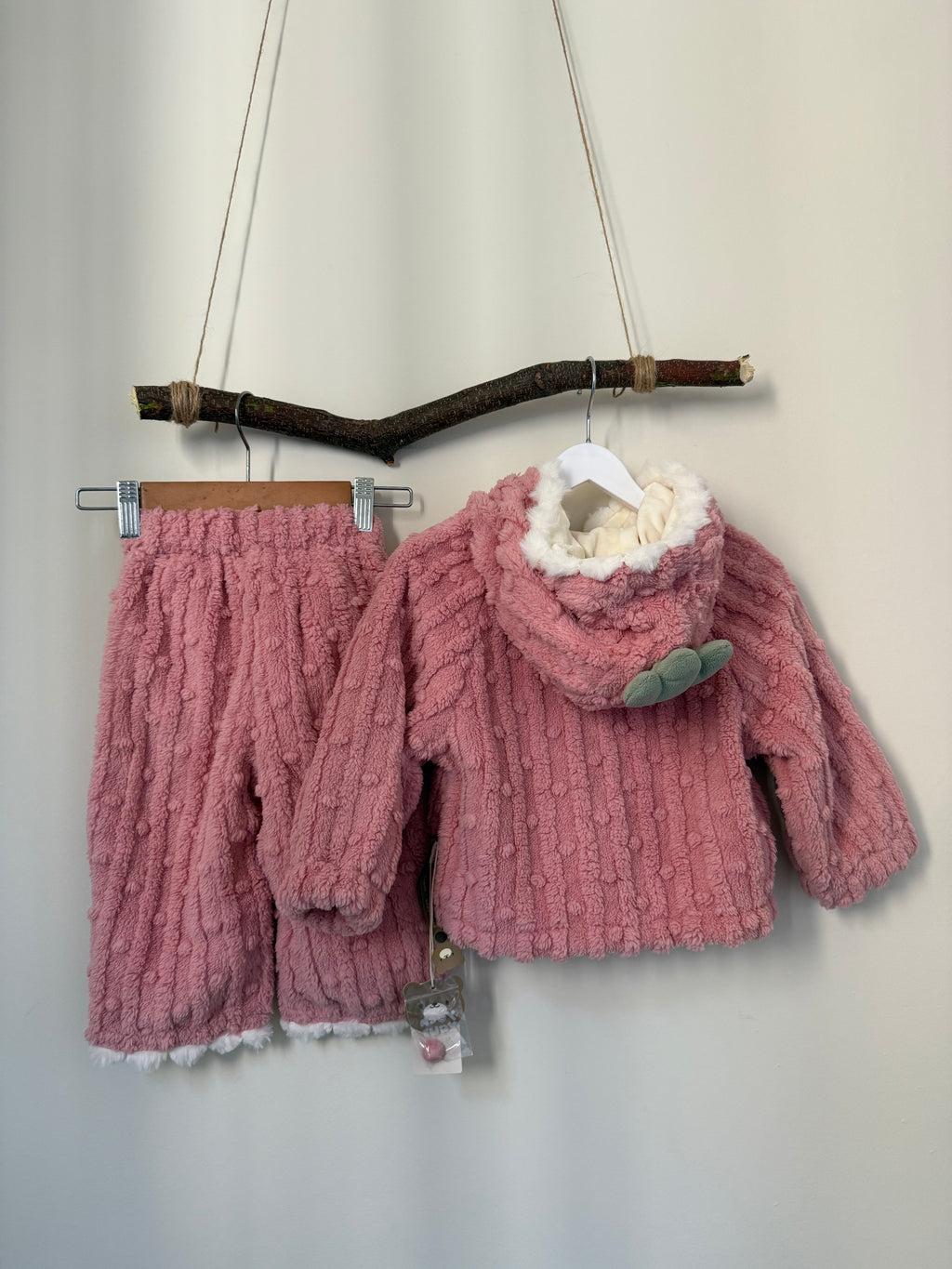 Children's Strawberry Pajamas 2-Piece Set